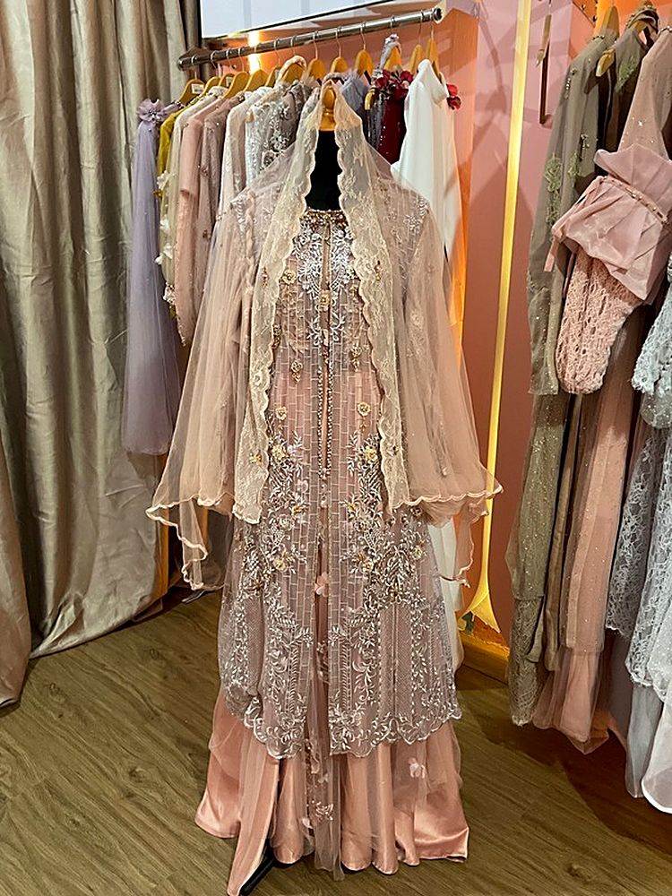 Dress Ivory Salem