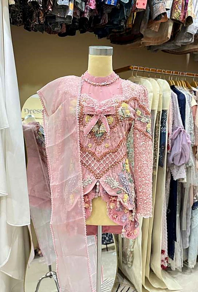 Kebaya Sonnet Powder Pink On Dusty