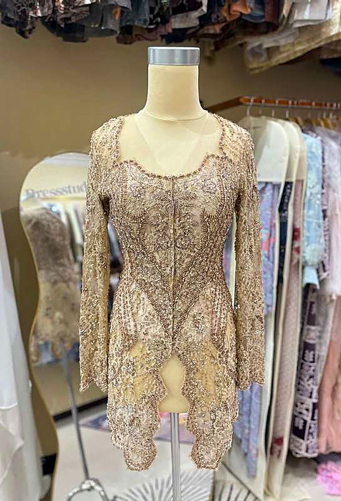 Kebaya Hanin Gold
