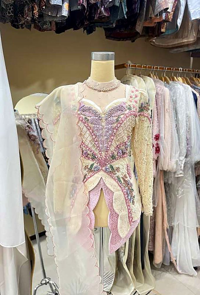 Kebaya Songbird Repose Beige