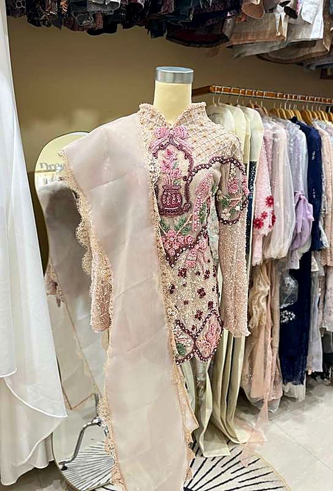 Kebaya Dovecote Sanctuary Rosemocca