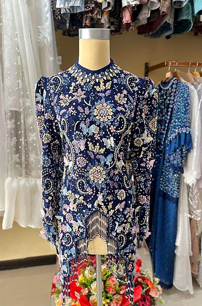 Kebaya Ava Butterfly Navy