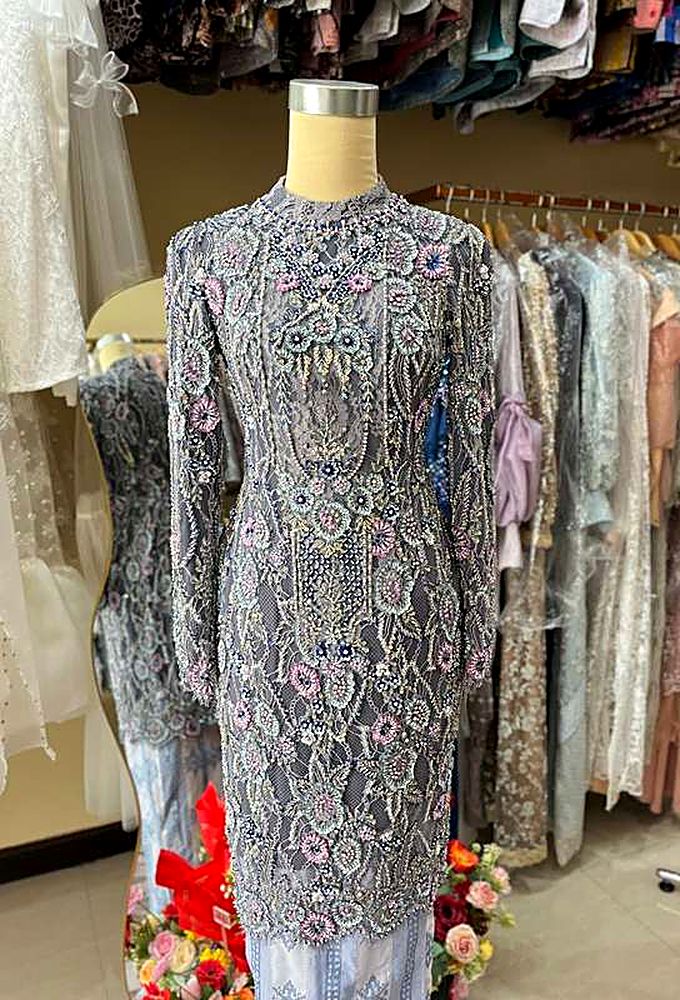 Kebaya Lana Abu Silver