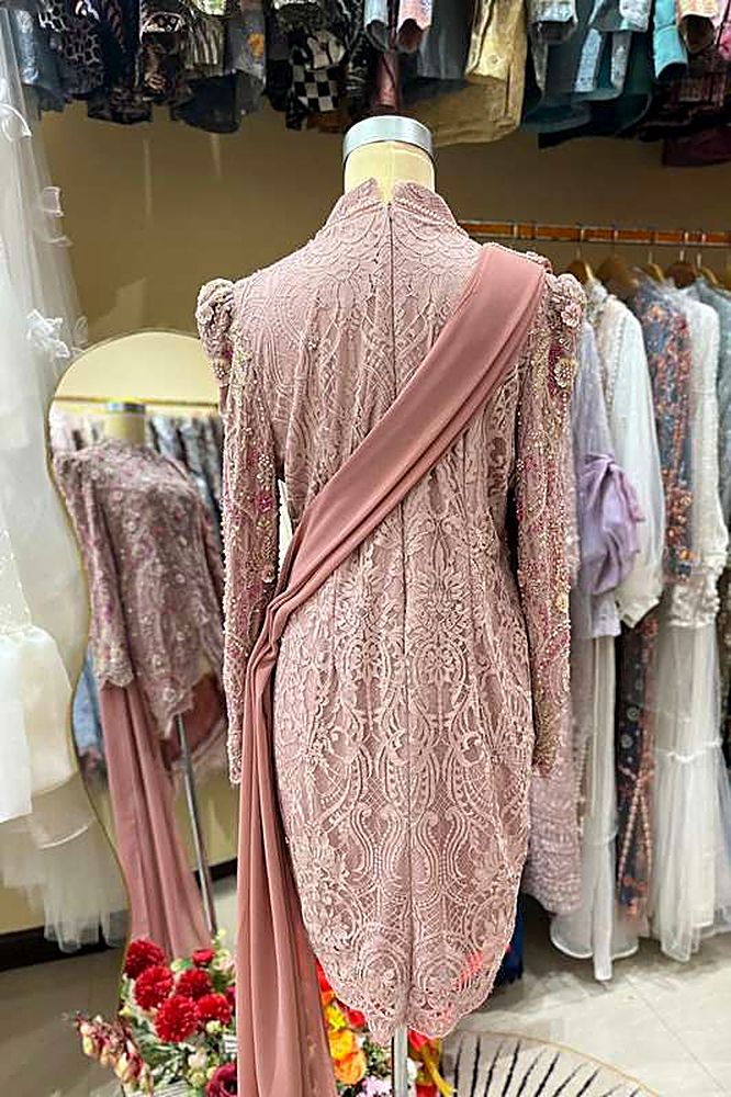 Kebaya Helen Pink
