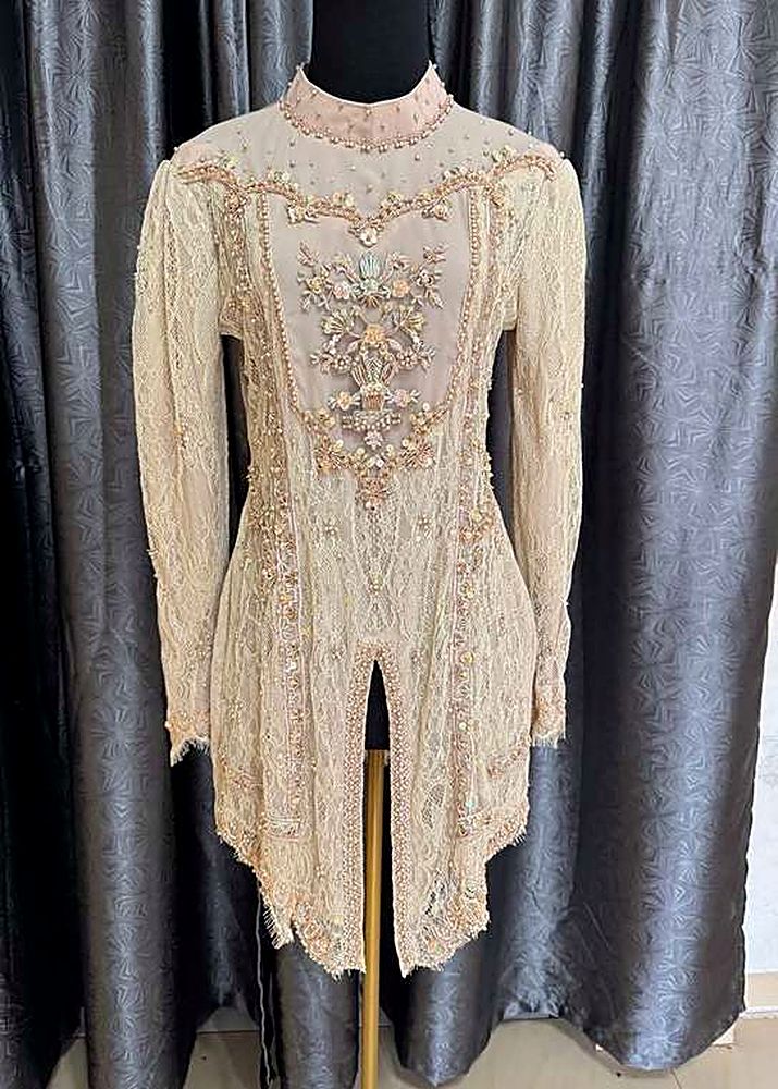 Kebaya Eterna Beige