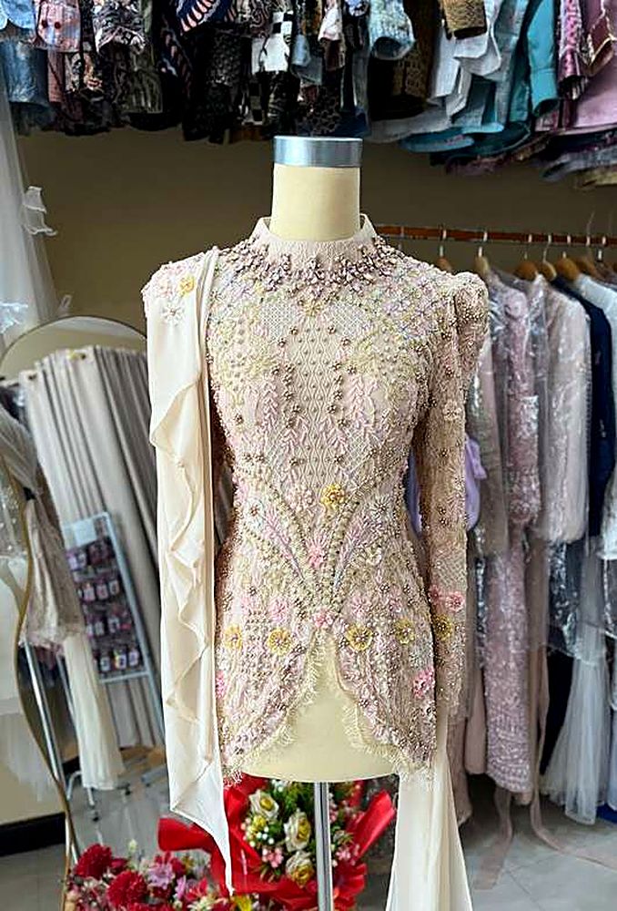 Kebaya Malka Cream