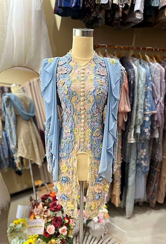 Kebaya Andira Yellow Blue
