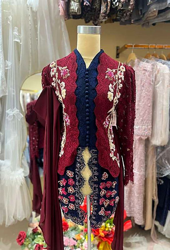 Kebaya Florence Maroon