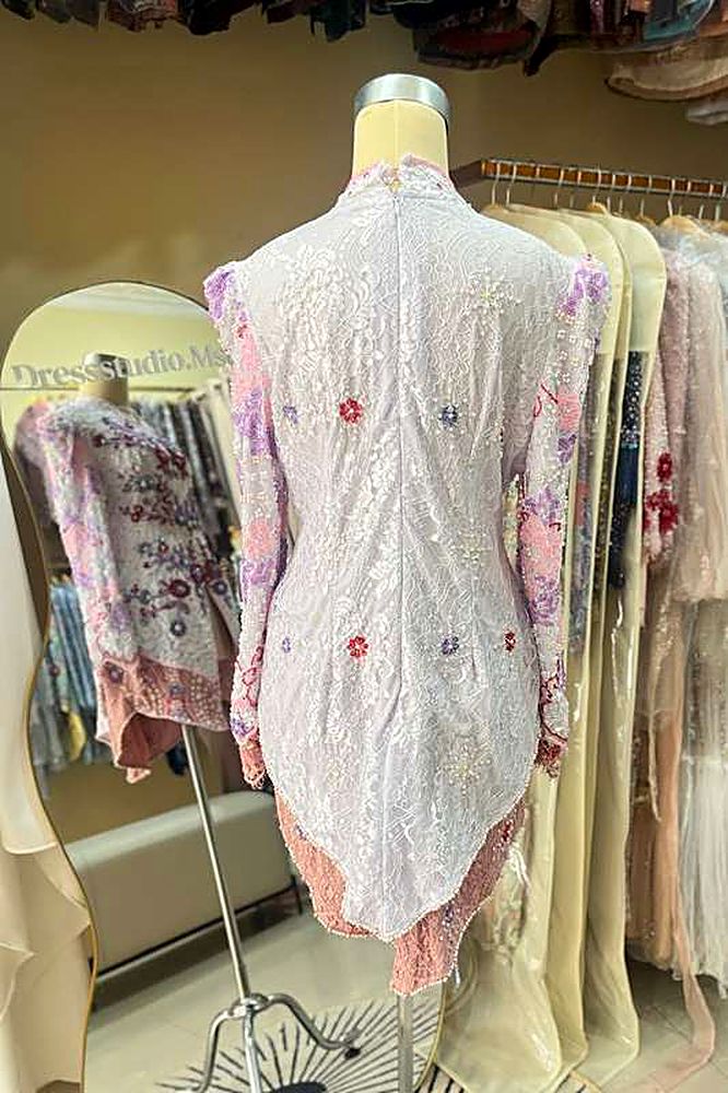 Kebaya Isabel White