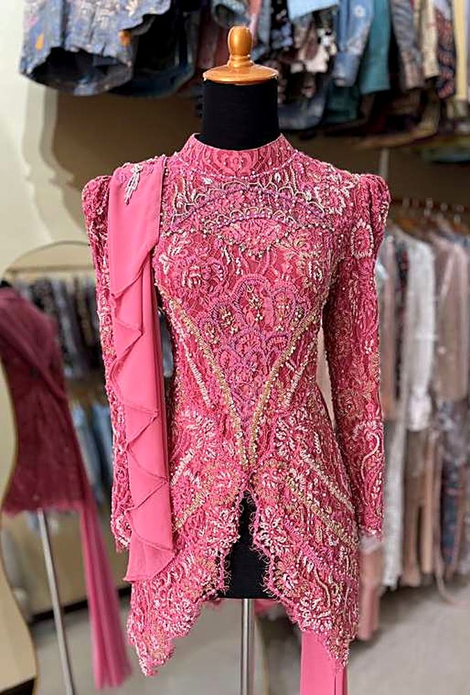 Kebaya Nina Guava