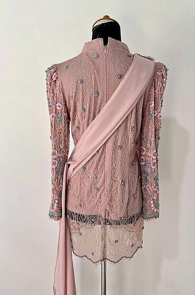 Kebaya Deria Pink
