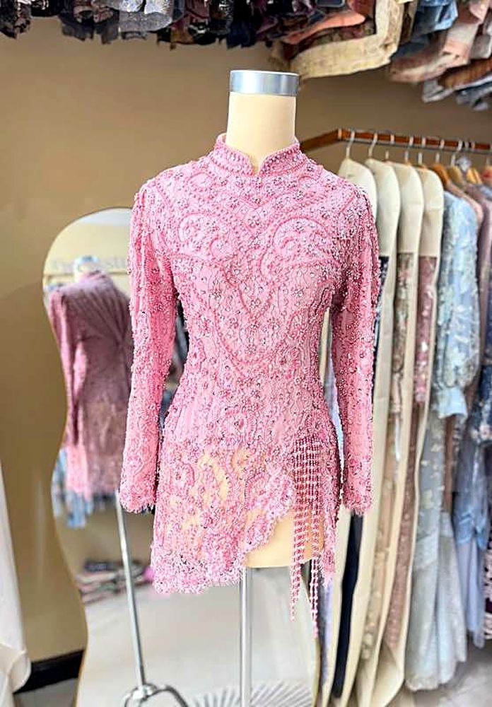 Kebaya Ania Pink