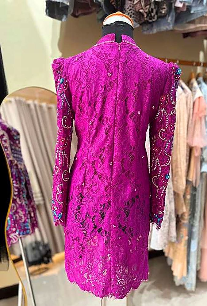Kebaya Yara Magenta