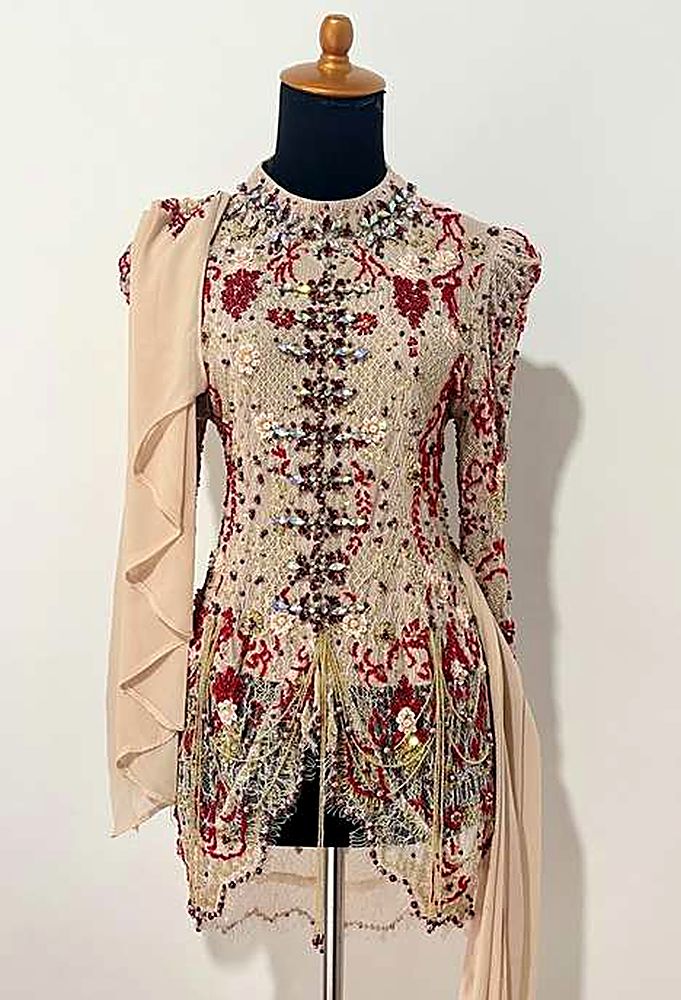 Kebaya Annita Cream Maroon