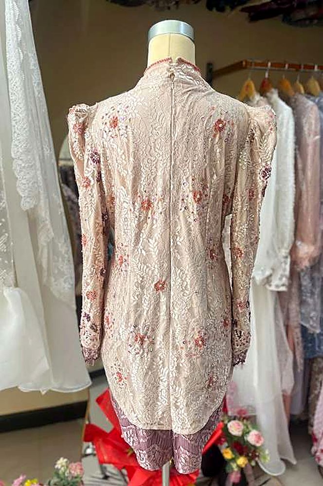 Kebaya Olin Cream