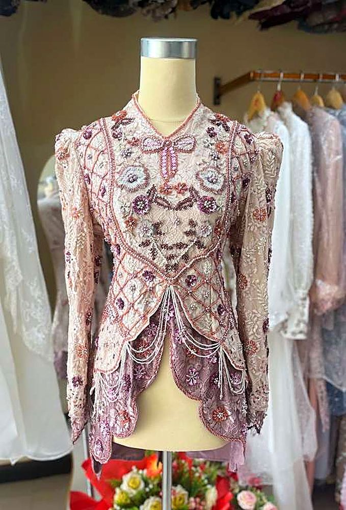 Kebaya Olin Cream