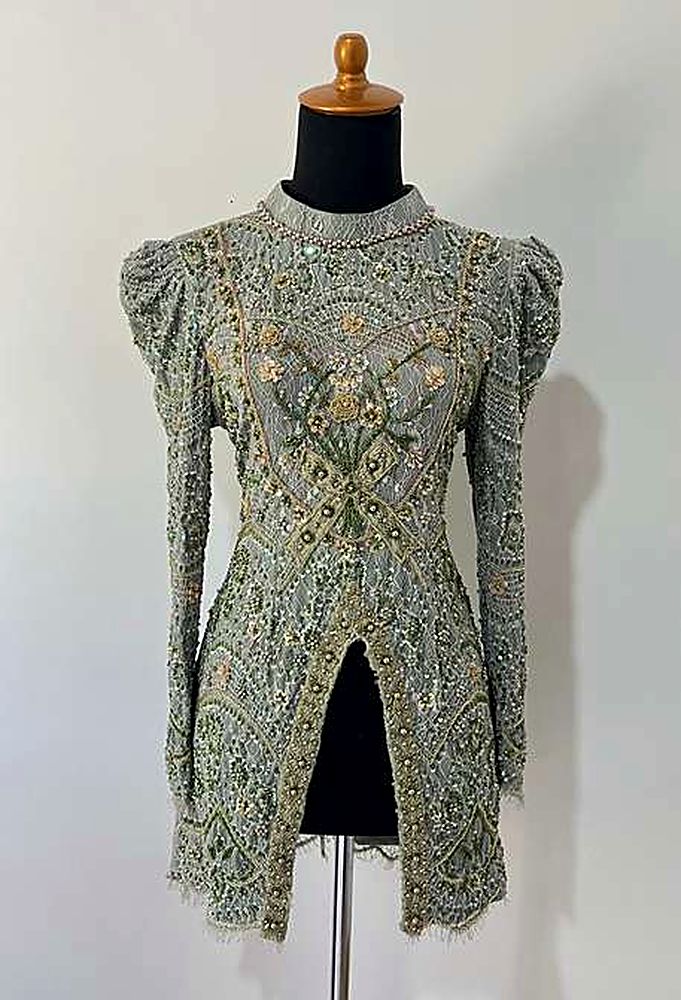 Kebaya Sandrina Sage
