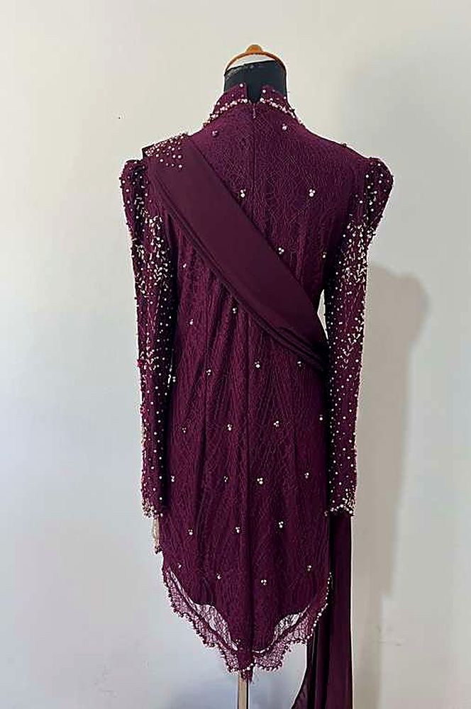 Kebaya Arisa Burgundy