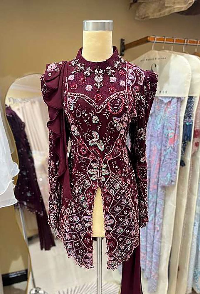 Kebaya Alice Burgundy