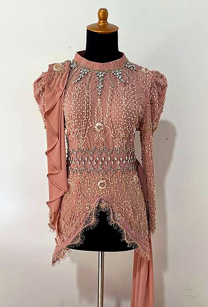 Kebaya Estrella Blossom