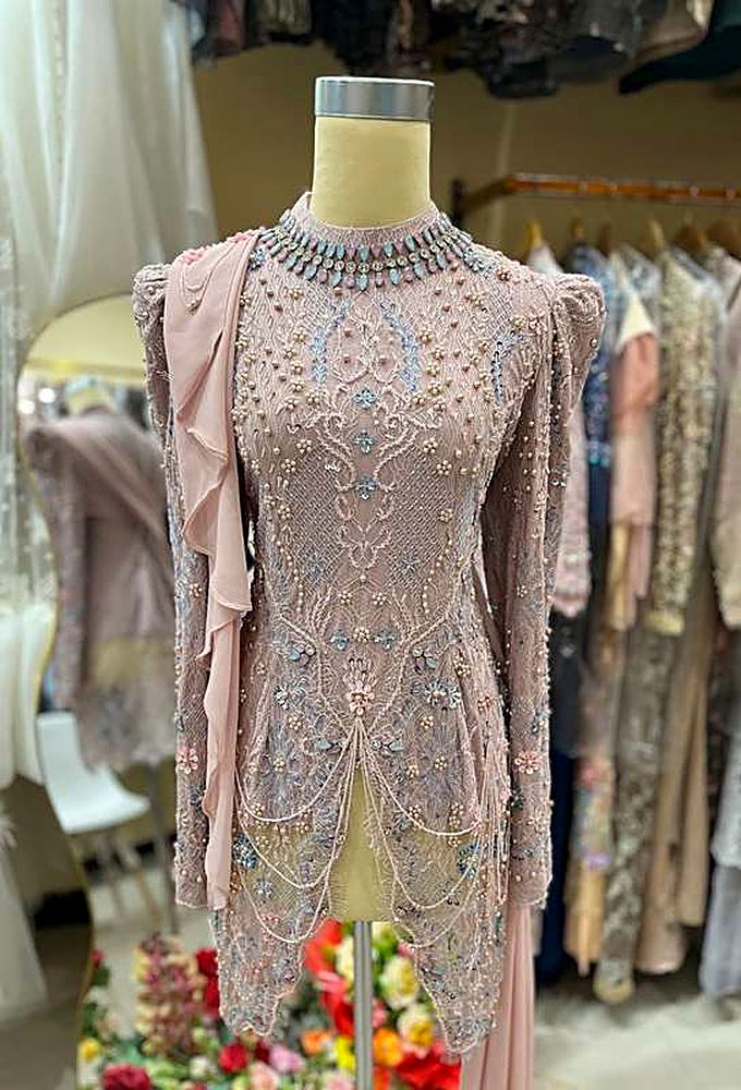 Kebaya Laina Pink