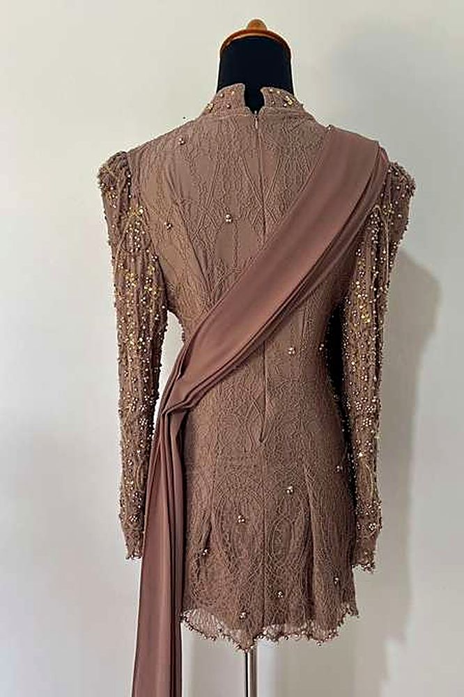 Kebaya Leila Peanut