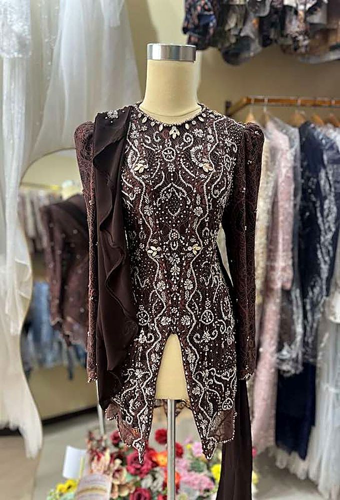 Kebaya Anselma Coffe Bean (Mahogani)