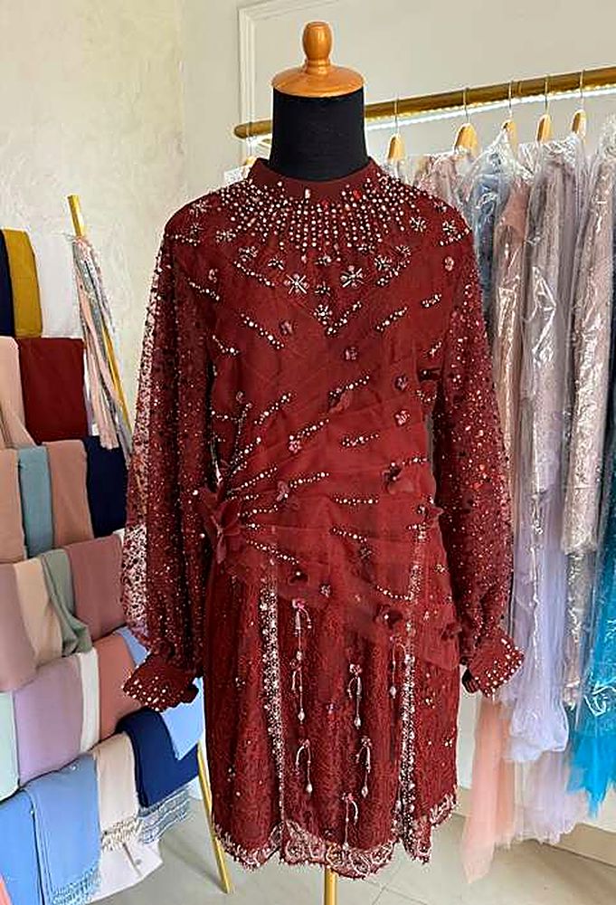 Kebaya Aurora Burgundy